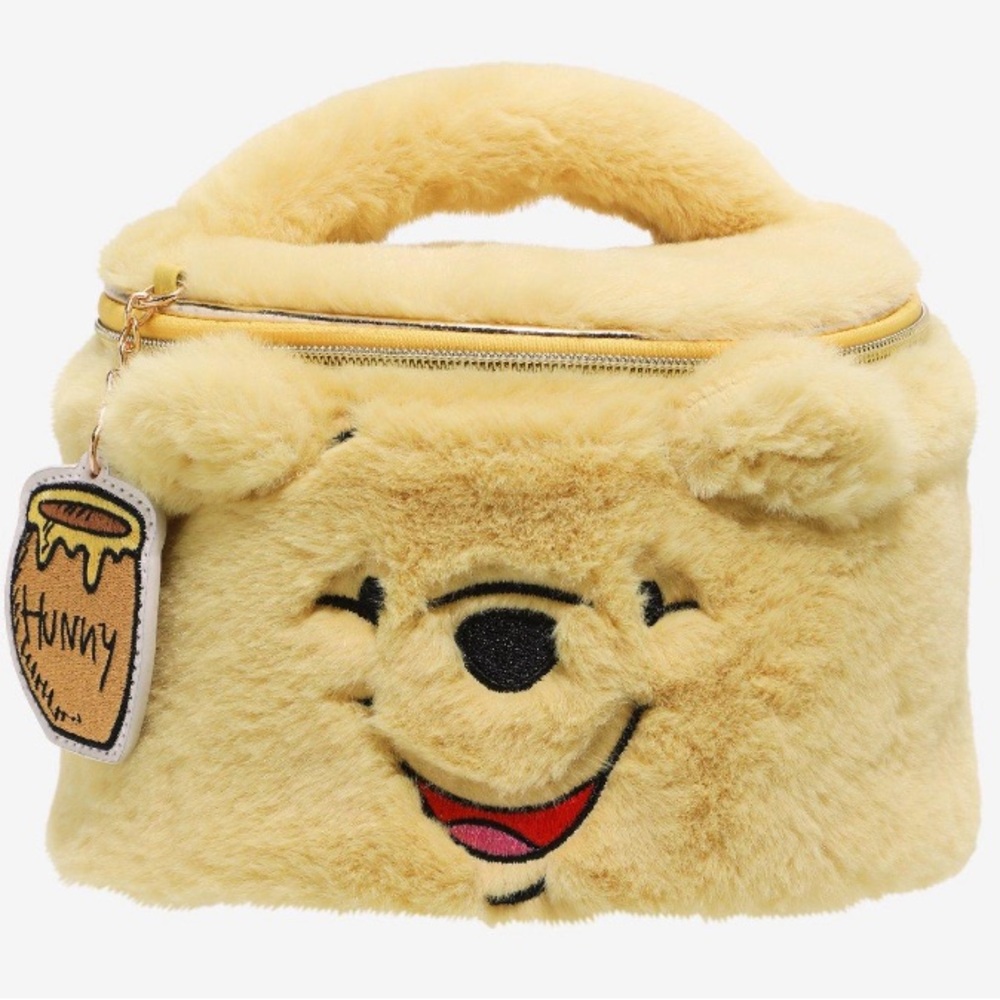 BNWT!✨ Disney Winnie the Pooh Plush Makeup and Cosmetic Bag! 🍯🐻